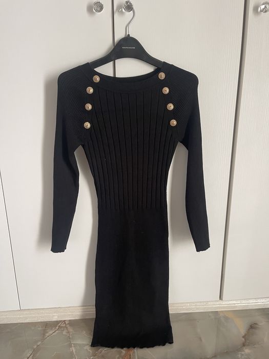 Рокли - червена и жълта и тип Balmain