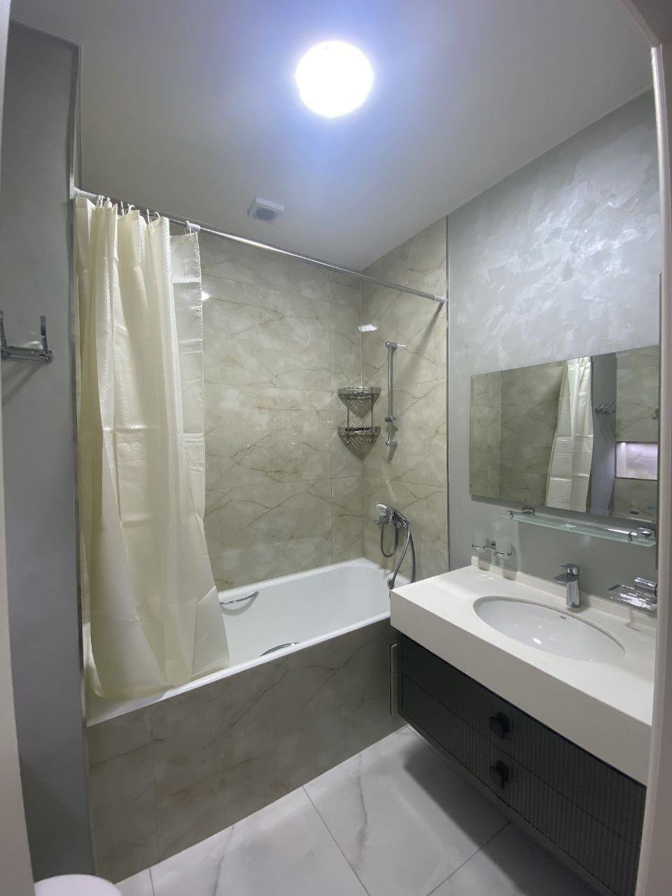 ID #1816  Новостройка ЖК Gardens Residence Tashkent City 2/4/7 1300у.е