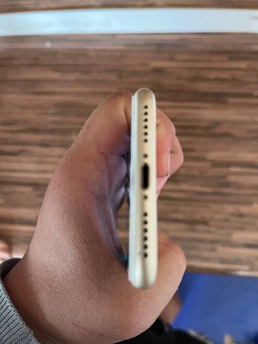 IPhone 7 sotiladi