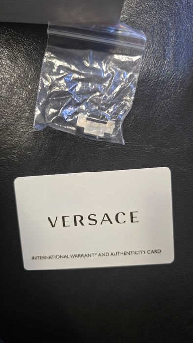 Часовник Versace