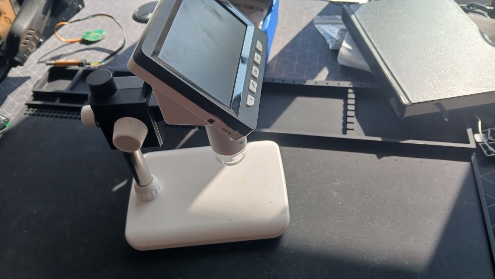 Microscop electronic