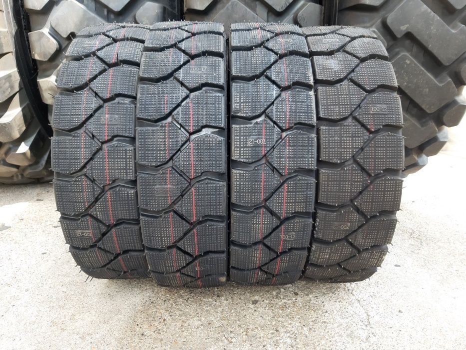 7.00-12 Cauciucuri noi de motostivuitor cu garantie si 12PR tva