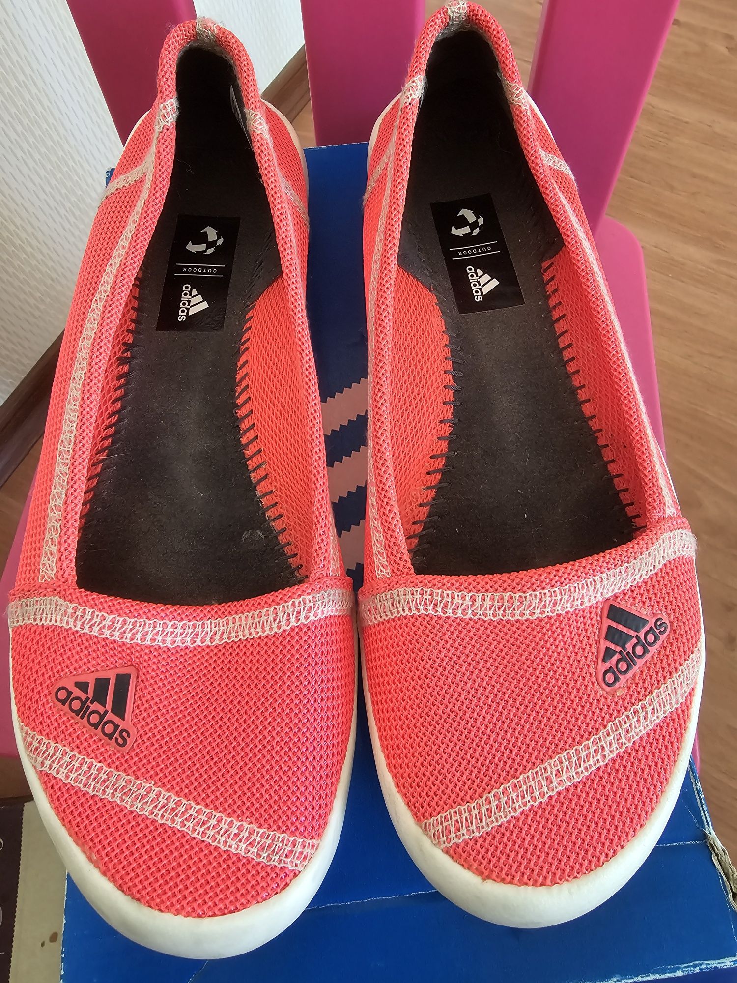 Обувки за лятото Adidas