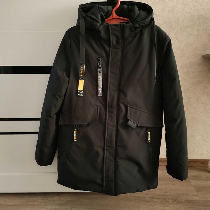 Продам  зимнюю подростковую куртку