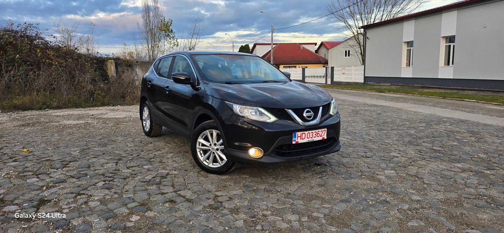 Nissan Qashqai/2015/1,5 DCI/110 CP/Clima/Navi/Pilot/Camera/Leduri/