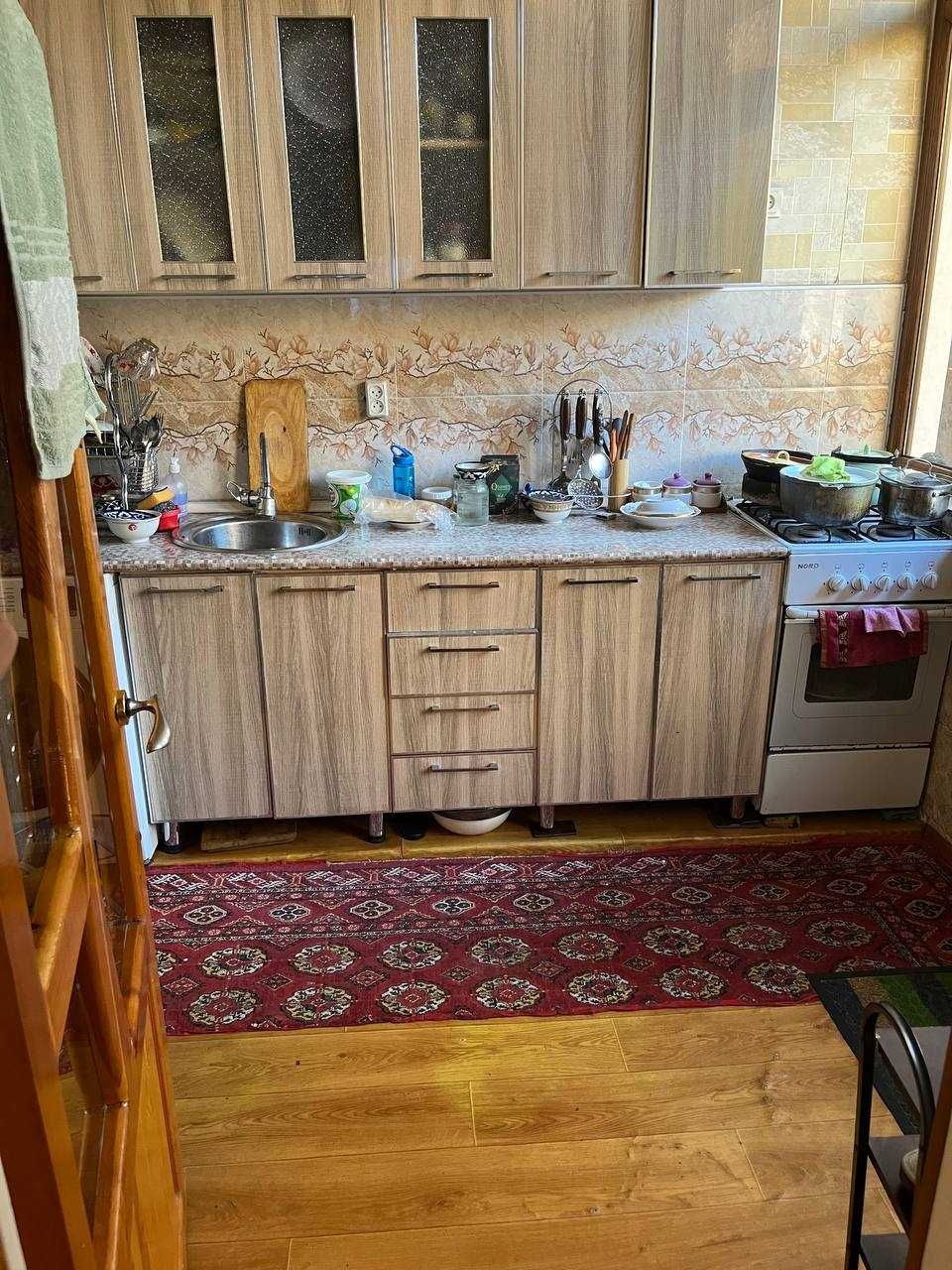 Продается участок ор.р Отбазар Тюрьма 3.5сот 6 комнат цена 66000 у.е.