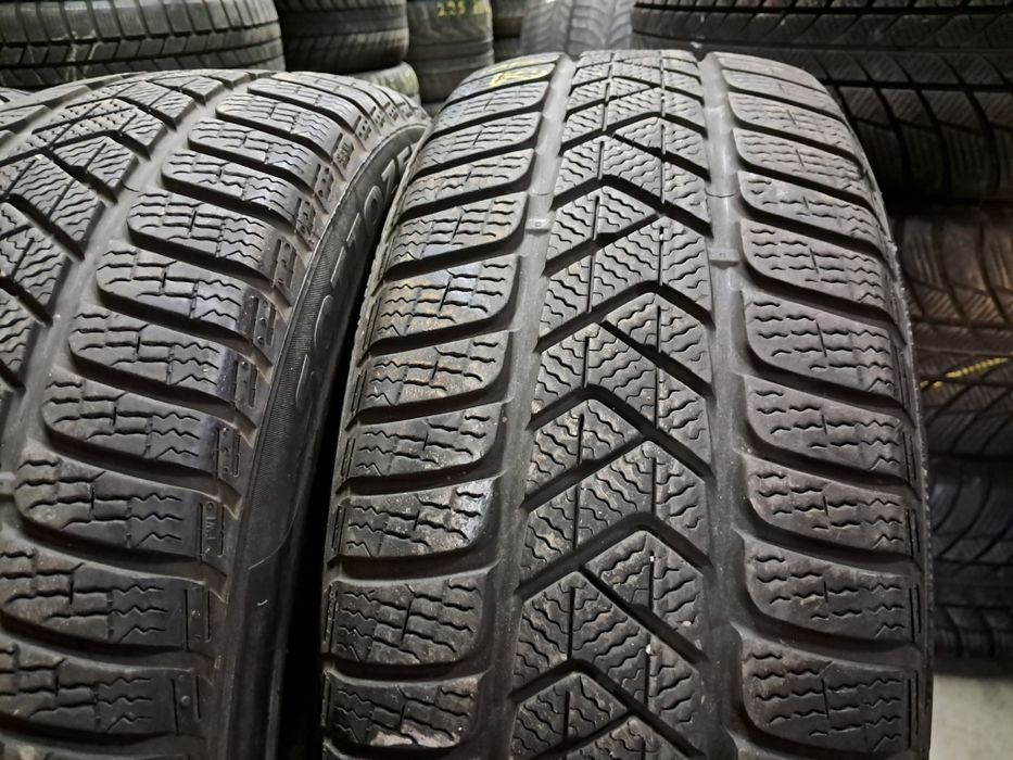 Anvelope second iarna 225 45 R18 Pirelli