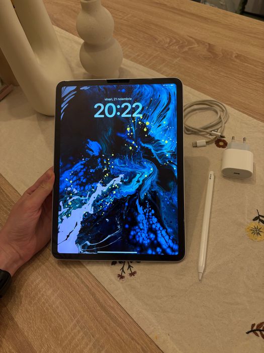 Ipad Pro 11 inch 2018, 64 Gb cu Apple Pencil