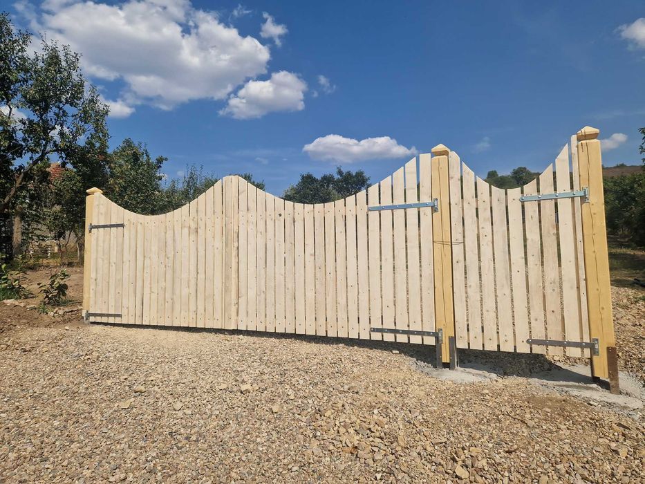 Poarta din lemn ,confectionam orice model