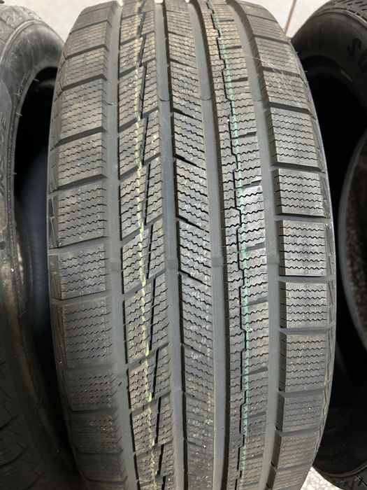fuste masina SUPERIA BLUEWIN UHP3 225/45 R19