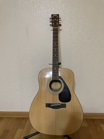 Продам гитару Yamaha f310