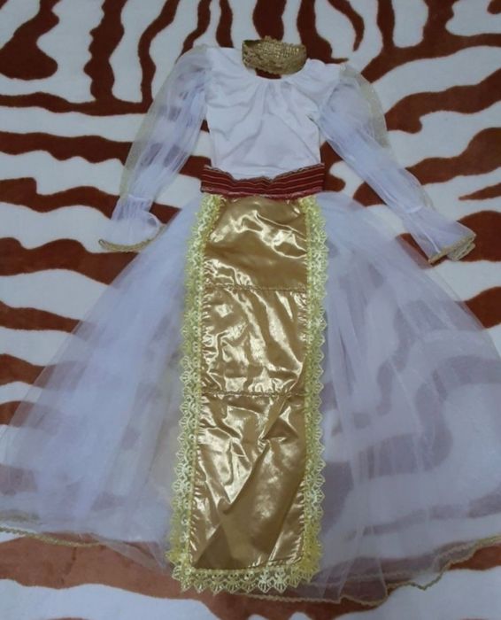 Costum popular vârstă 8-9 ani.
