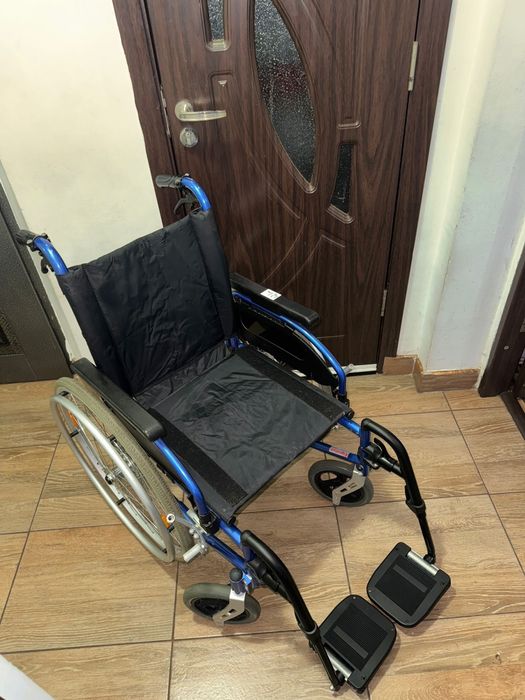 Scaun carut rulant ajutor deplasare batrani handicap dizabilitati