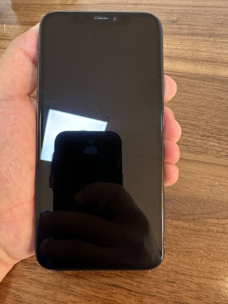 Iphone X sotiladi obmen bor 12 pro ga