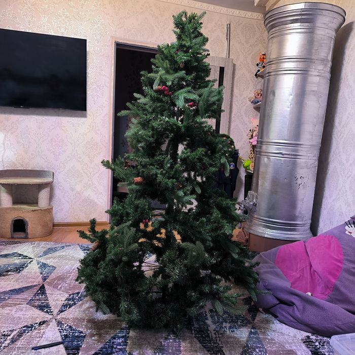 Елка 1.70 украсит ваш дом