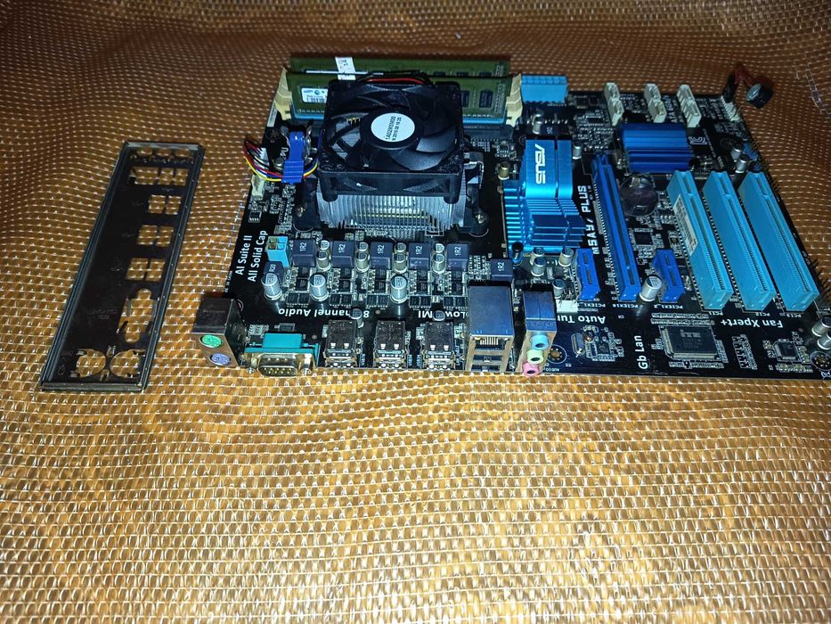 Kit gaming, AMD 6 core cpu + placa baza Asus + video GTX650 2gb ddr5