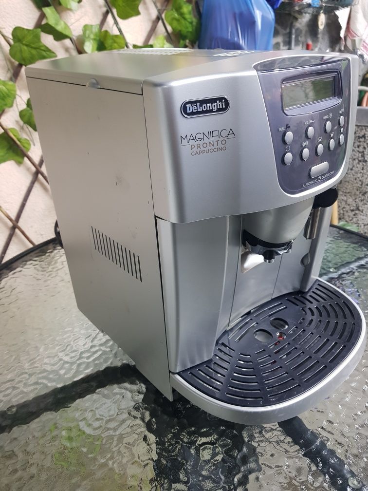 Delonghi magnifica кафе автомат