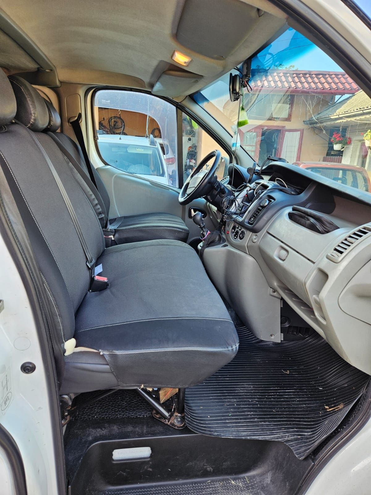 Renault Trafic 2.0 dci, 2012, 8+1