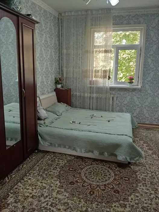 СРОЧНО !! Продается квартира в Яшнабаде 2/2/4 ( 50 кв/м ) Асалабад 1