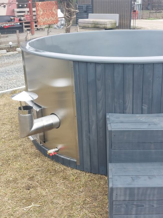 Ciubar de fibra de sticla cu soba integrata,în Cluj Napoca