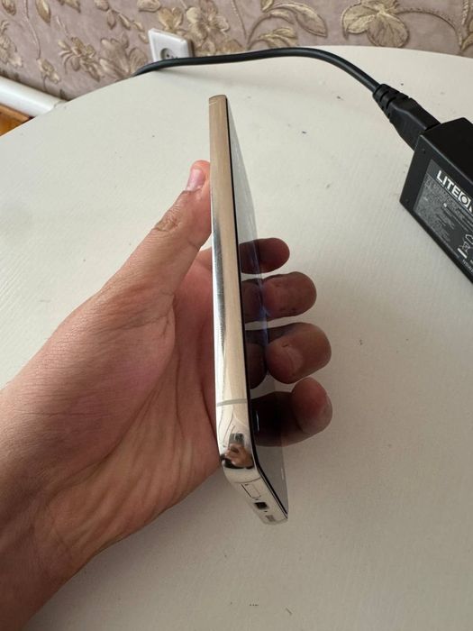 Samsung s 23 plus 8/ 512 xolati ideal