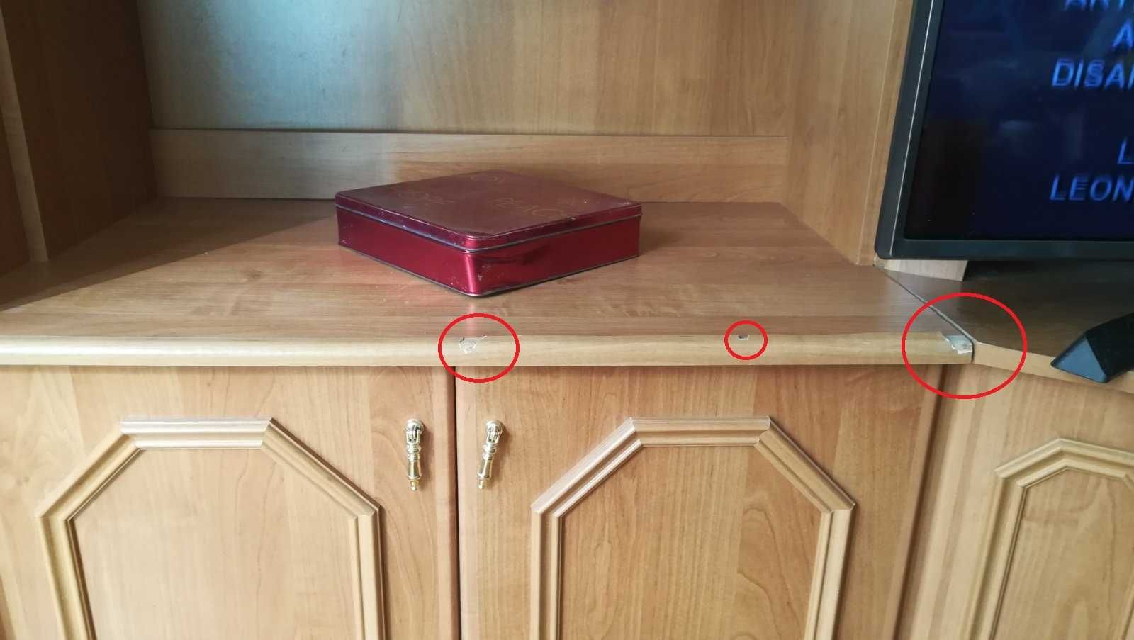 Голяма секция с вградено осветление
