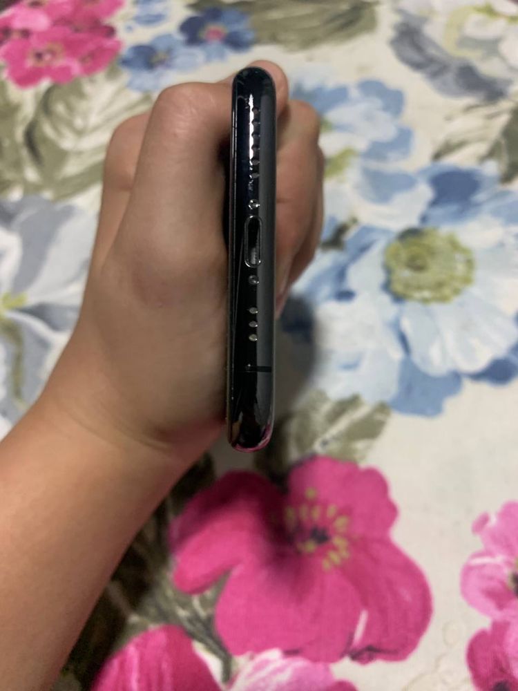 Iphone 11 pro 64 tali yomkst 73