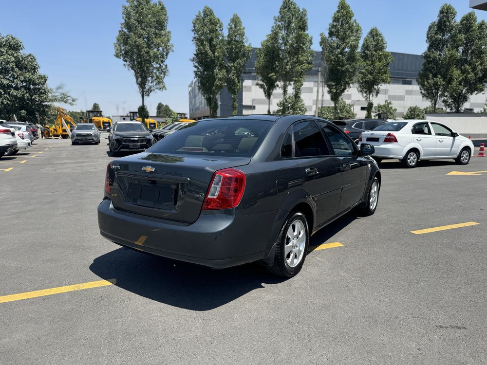 Chevrolet Gentra AT full