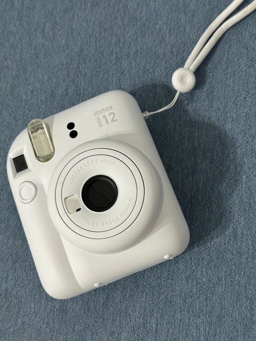 Фотокамера моментальной печати Fujifilm INSTAX MINI 12