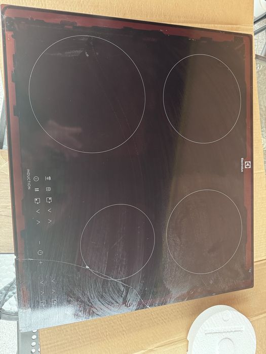 Plita cu inductie electrolux