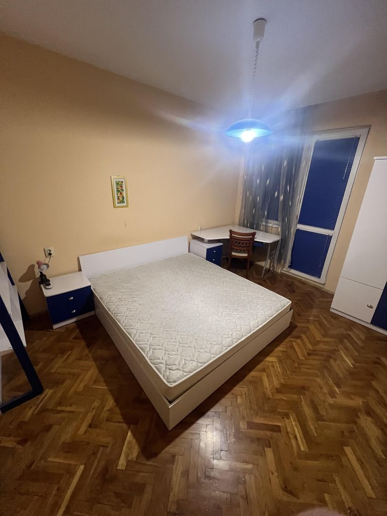 Дава се под наем Тристаен апартамент в София, Център - 86 кв.м за 750 € - Снимка #8