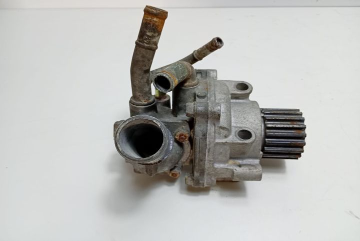 Pompa apa 2.5 tdi Volkswagen VW Transporter T5