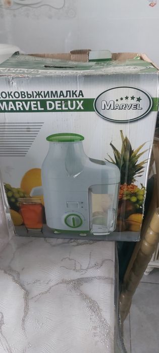 Соковыжималка электрическую в отличном состоянии