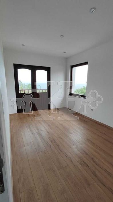 В.з Балчик, уникална вила с три спални и морска панорама, 265000€