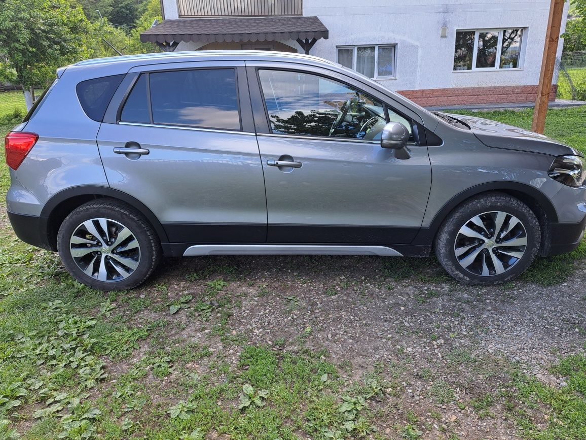 Vând Suzuki s-cross, 4x4 full