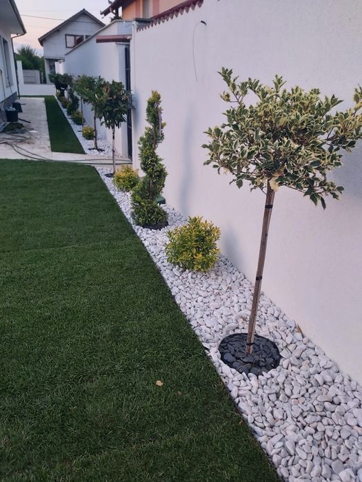 Nisip, margariatar, piatra gri concasata, moloz pamant gazon