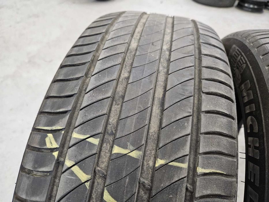 2 Anvelope VARA 235.55.18 "Michelin" [dot 2023] ; stare buna