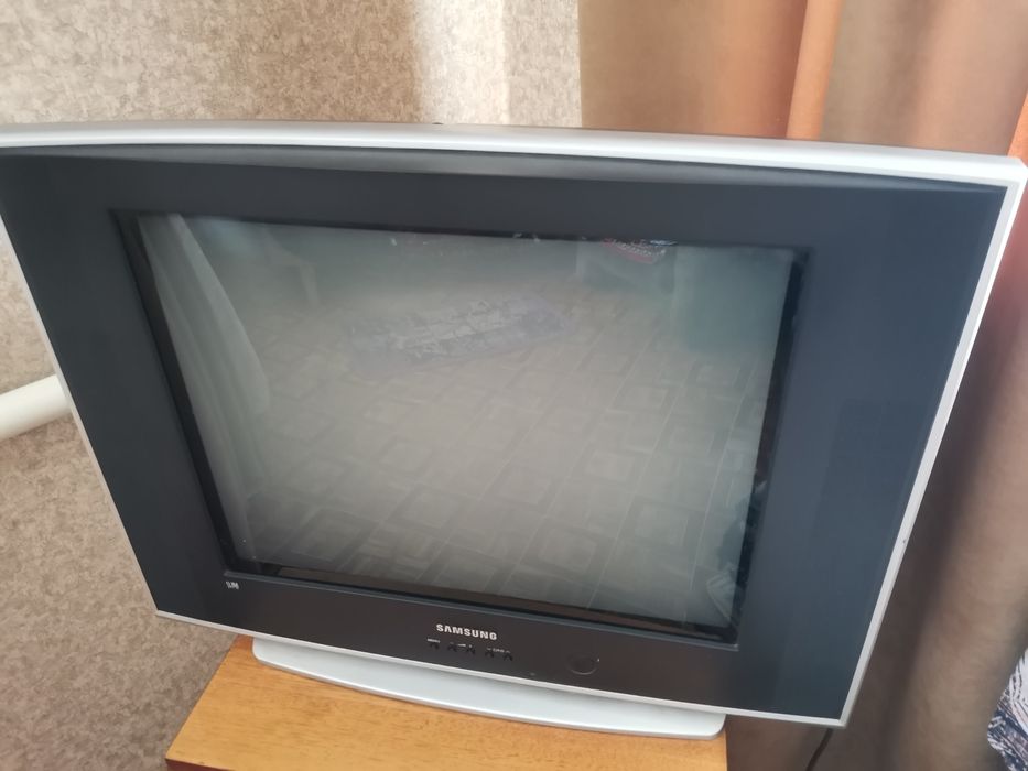 Продам телевизор Samsung