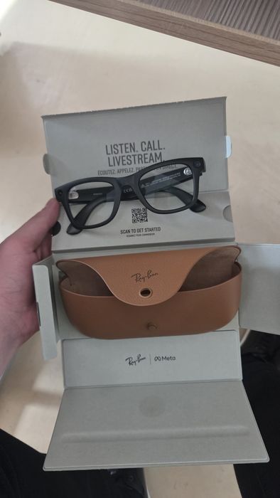 RRAY-BAN | META WAYFARER Frame: Matte Black Lenses: Clear / Graphite G