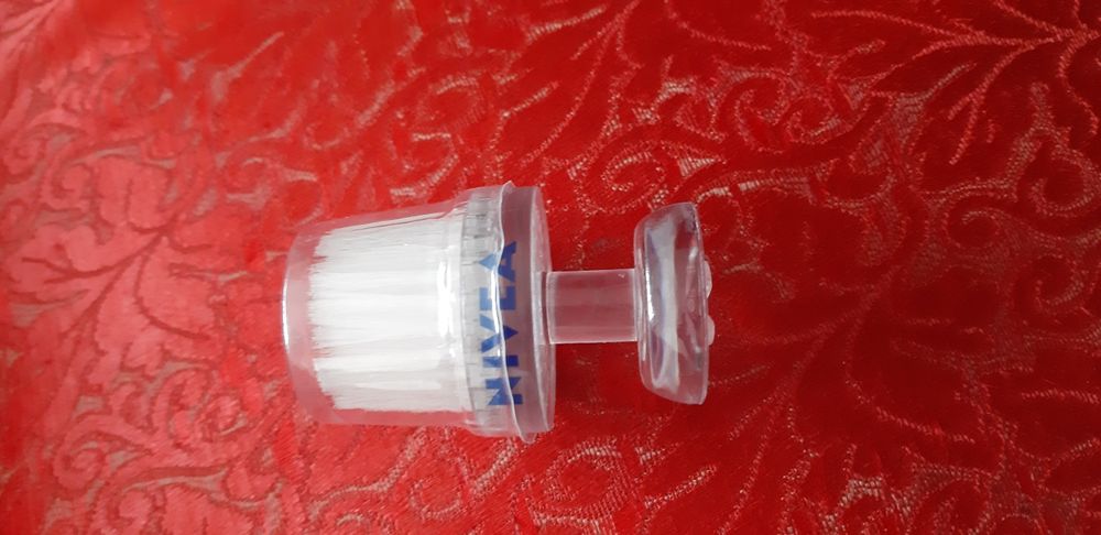 Четка за почистване на лице Nivea