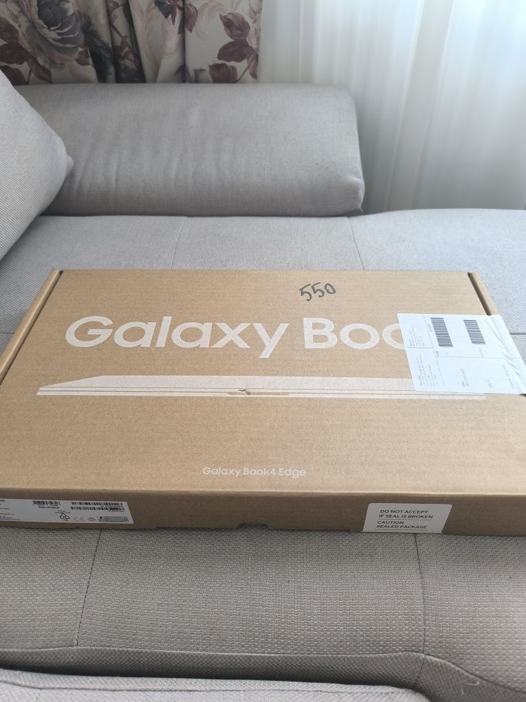 Laptop Samsung book4 edge sigilat