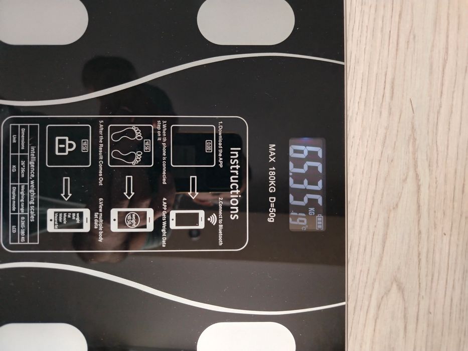 Cantar electronic cu Bluetooth și termometru nou