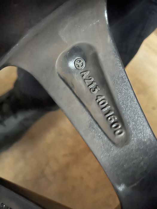 Jante Roți 18 Mercedes E V Class W213 Anvelope 245 45 R18 / 275 40 R18