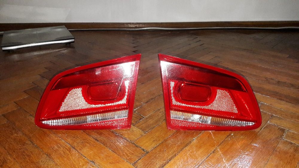 Vand Stopuri Lampi Triple VW Passat B7 Berlina - Originale - Impecabil