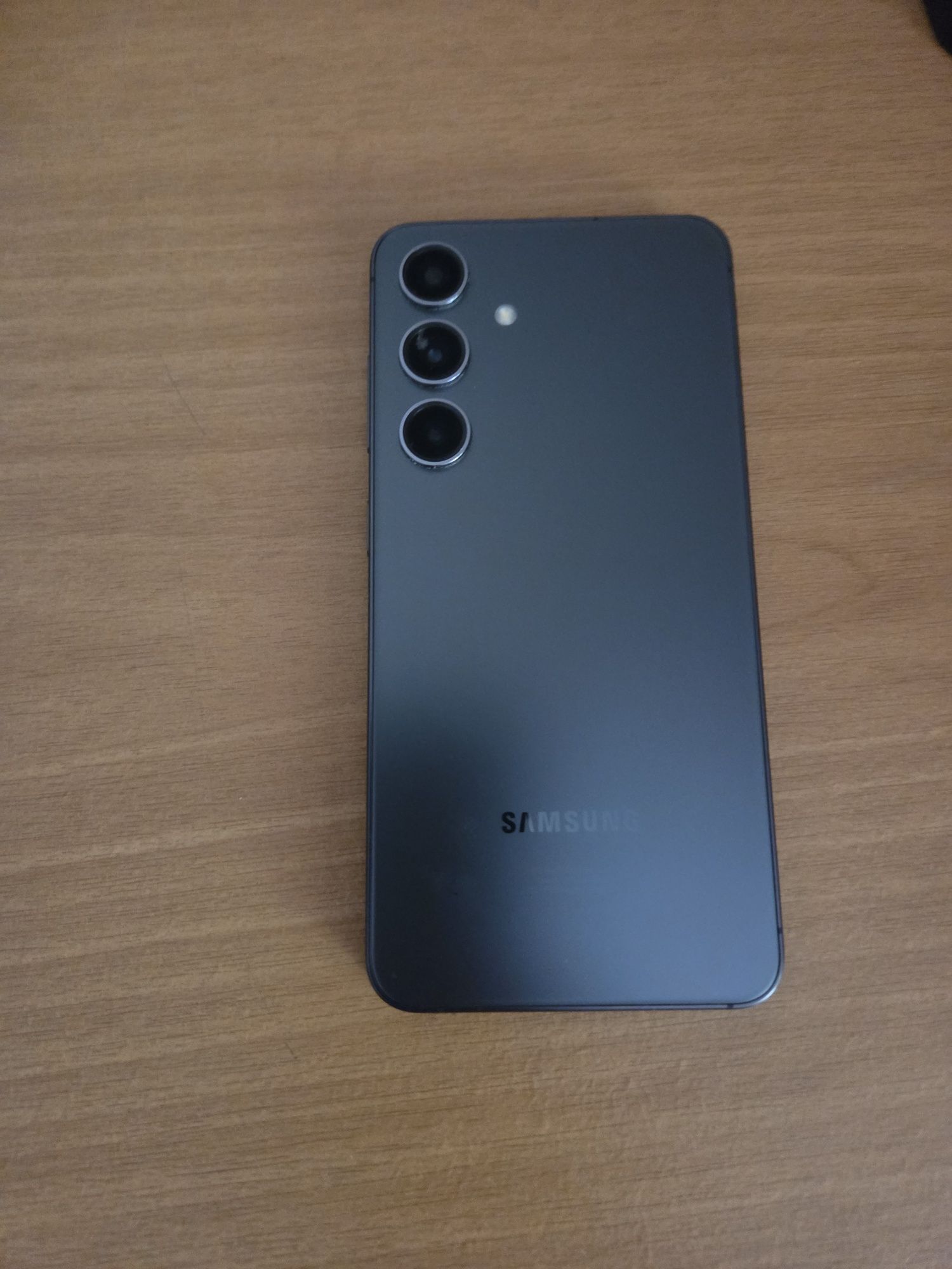 Samsung s24 black onyx Гаранция, Отличен