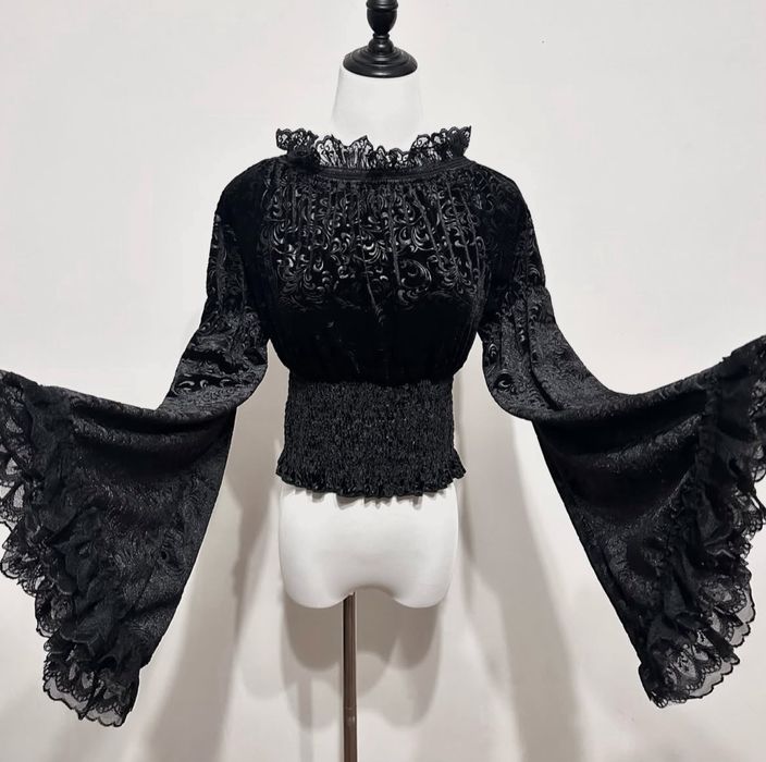 Винтажные вещи, готика, готические вещи неформальные