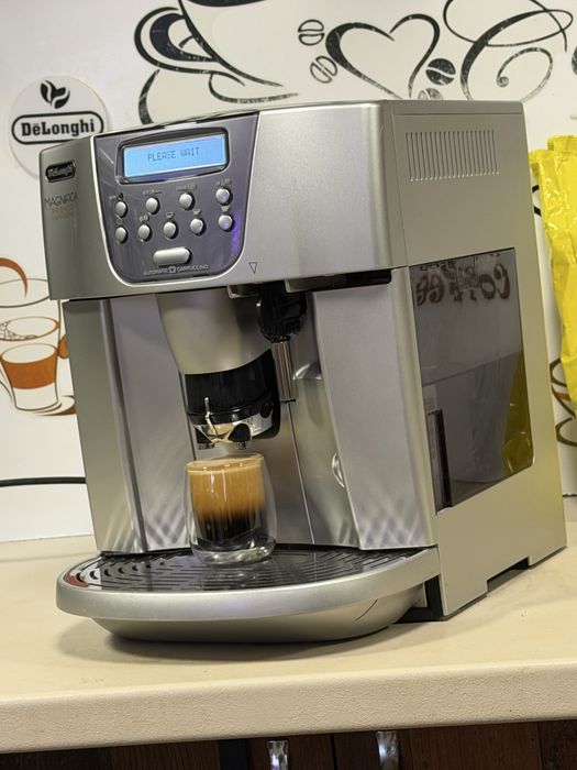 Кафемашина кафе автомат delonghi magnifica pronto с гаранция
