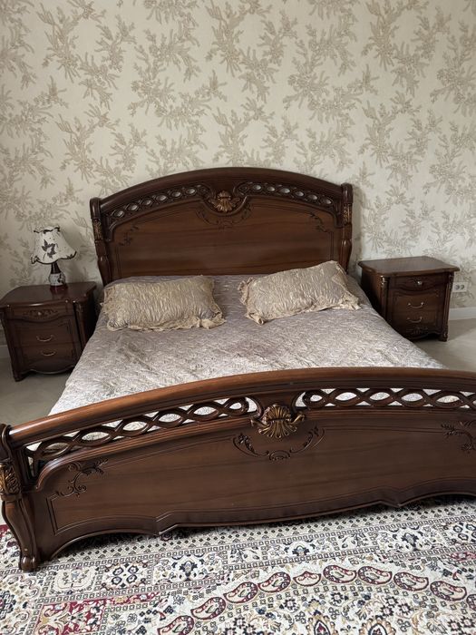 Продам Срочно гарнитур!