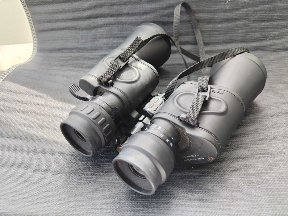 binoclu celestron 10  30    50 zoom