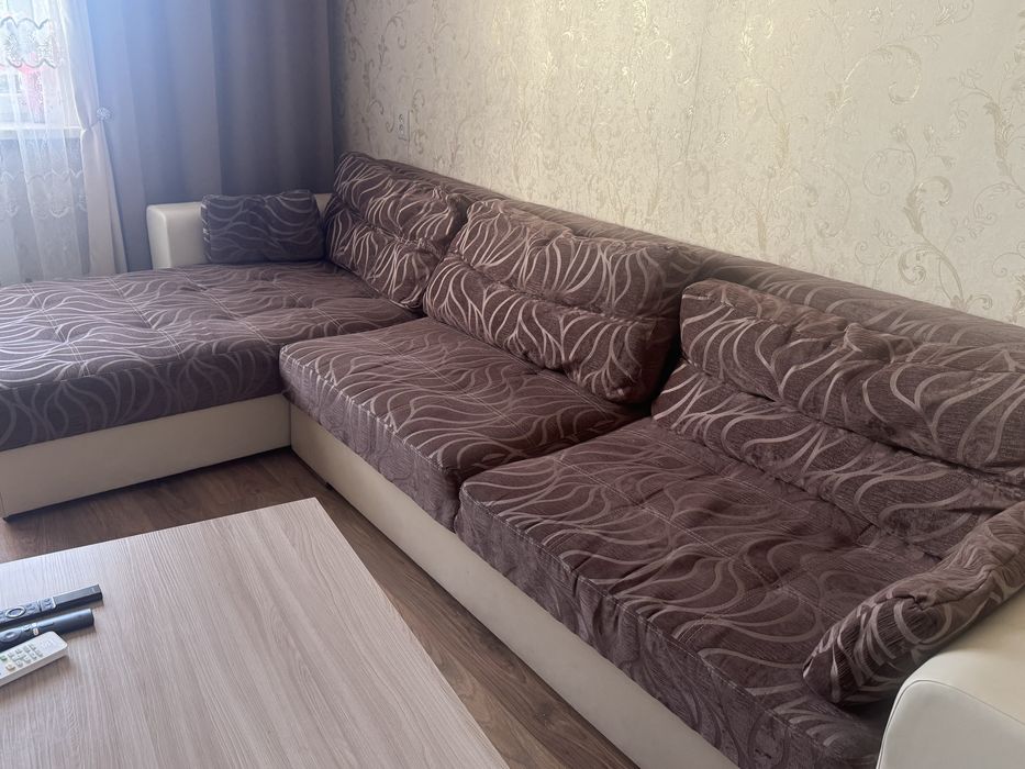 Продам диван в хорошем состоянии